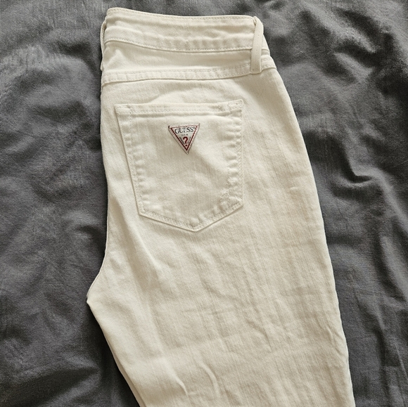 Guess sz 27 crop mid Distressed white denim jeans - Picture 5 of 8